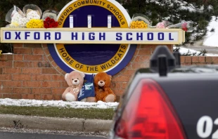 Stuffed bears sit at a makeshift memorial outside of Oxford High School on December 01, 2021 in Oxford, Michigan. Yesterday, four students were killed and seven injured when a gunman opened fire on students at the school. A 15-year-old sophomore, believed to be the only gunman, is in custody, Scott Olson/Getty Images