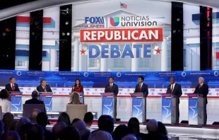 Republican presidential candidates (L-R), North Dakota Gov. Doug Burgum, former New Jersey Gov. Chris Christie, former U.N. Ambassador Nikki Haley, Florida Gov. Ron DeSantis, Vivek Ramaswamy, U.S. Sen. Tim Scott (R-South Carolina), and former U.S. Vice President Mike Pence participate in the Fox Business Republican Primary Debate at the Ronald Reagan Presidential Library on Sept. 27, 2023, in Simi Valley, California. Credit: Justin Sullivan/Getty Images