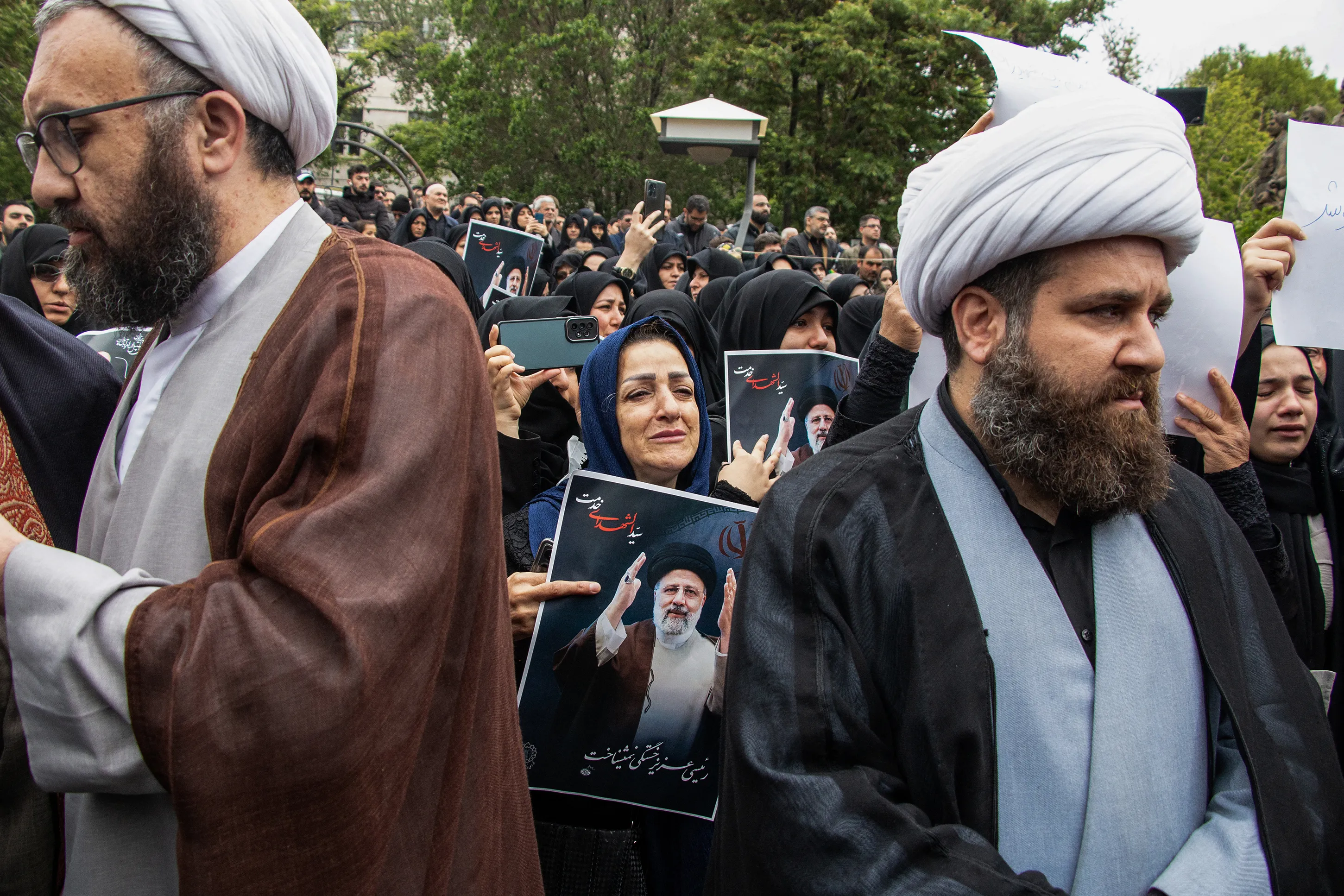 People participate in a funeral procession of president Ebrahim Raisi and his seven aides in Tabriz, East Azerbaijan province, on May 21, 2024.?w=200&h=150