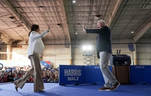 Democratic presidential candidate, U.S. Vice President Kamala Harris and Democratic vice presidential candidate Minnesota Gov. Tim Walz appear on stage together during a campaign event on Aug. 7, 2024, in Detroit. Credit: Andrew Harnik/Getty Images