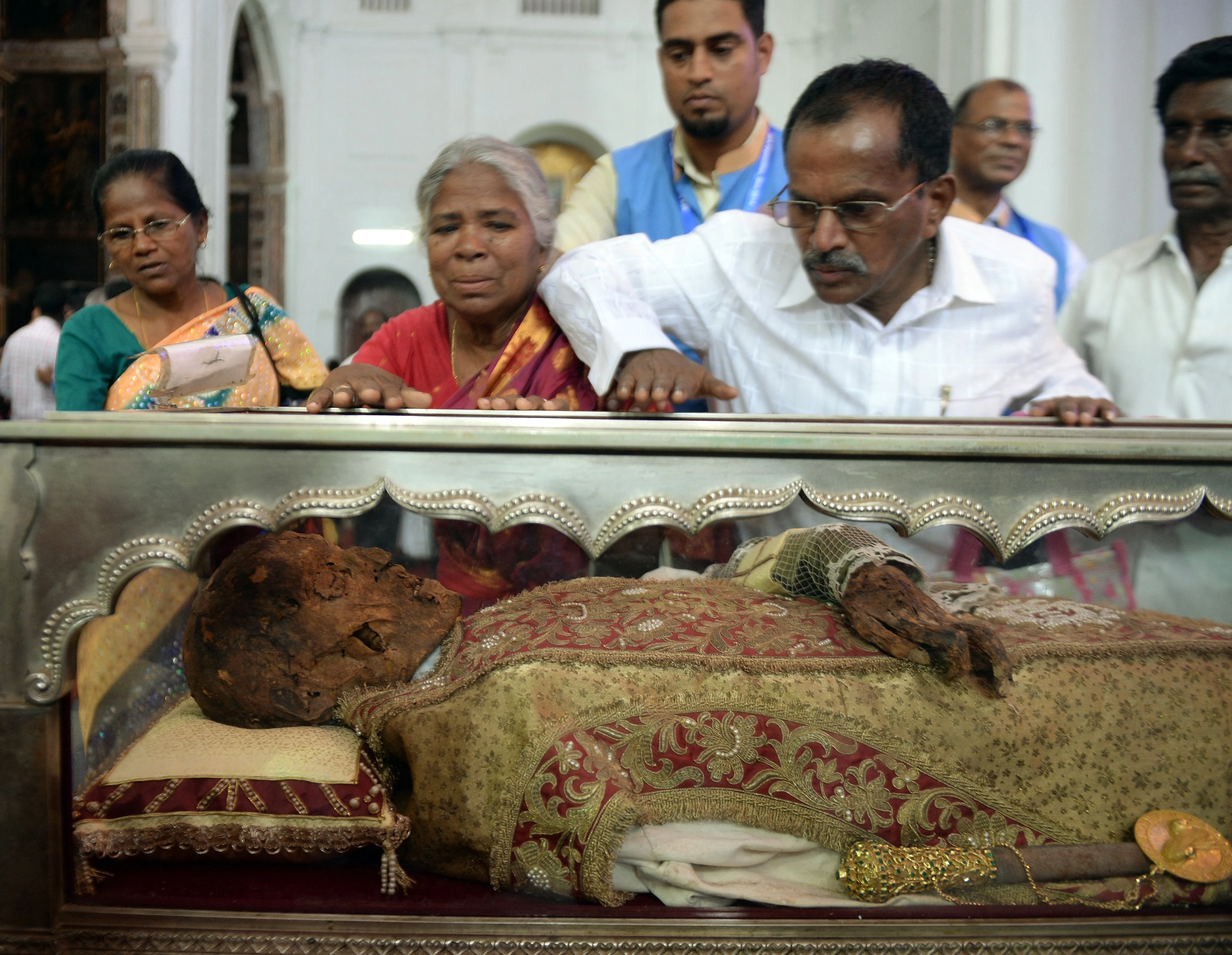 Indian Christians pay their respects to the remains of St. Francis Xavier during the 17th exposition of the saint's body at the Se Cathedral in Goa on Nov. 22, 2014.?w=200&h=150