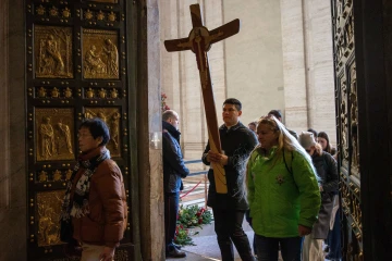 First wave of Holy Door pilgrims