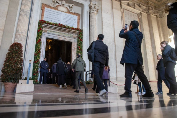 The pilgrimage to the Holy Door of the Papal Basilica in Rome is the central act of Jubilee. Credit: Daniel Ibáñez/EWTN News