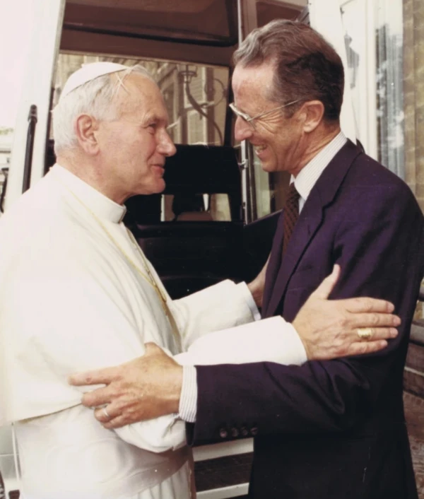 St. John Paul II and King Baudouin meet at Laeken Castle in 1985. Credit: L' Osservatore Romano/Vatican Media.