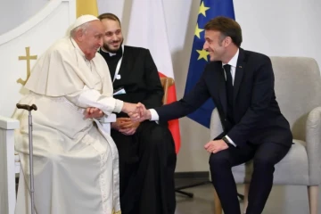 Pope Francis and President Macron