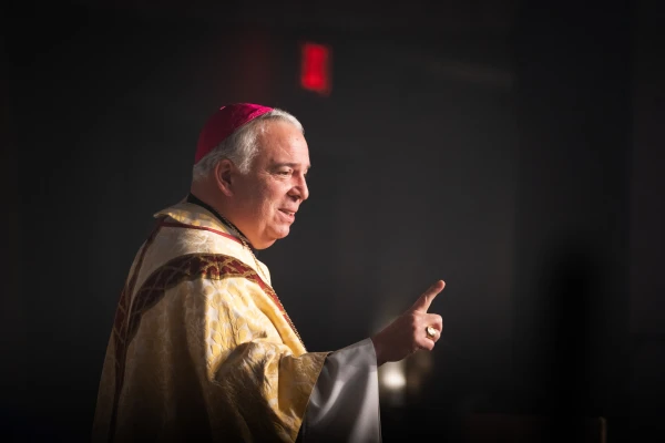 Bishop Nelson Jesus Pérez of Philadelphia delivers the homily at the SEEK25's concluding Mass on Jan. 5, 2025. Credit: Migi Fabara/EWTN