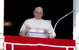 Pope Francis dedicated nearly all of his Angelus address on Oct. 1 to the war in Ukraine. Vatican News