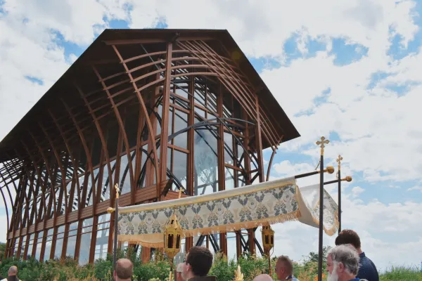 Euharistijska procesija stiže do svetišta Svete obitelji u blizini Omahe, Nebraska, 21. lipnja 2024. Zasluge: Kate Quiñones/CNA