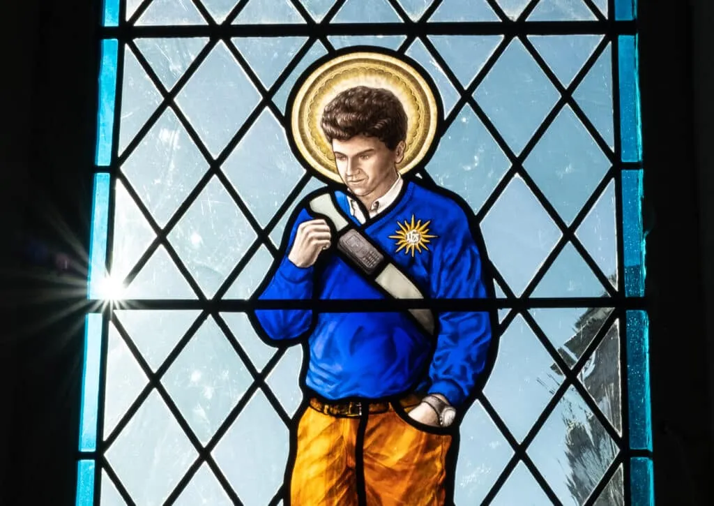 Stained-glass window dedicated to Blessed Carlo Acutis creates a stir in English parish