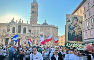 Procession for the feast of Our Lady of Perpetual Help passes in front of Rome’s Basilica of St. Mary Major. Credit: Courtney Mares/CNA