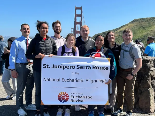 Vječni hodočasnici za Serra Route, s Chas Firestone Eastom u središtu.  Zasluge: Roselle Reyes/EWTN