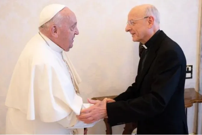 Pope Francis meets with Opus Dei prelate Monsignor Fernando Ocáriz