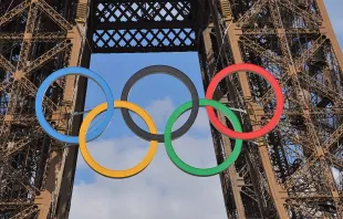 “The Olympic Games are, by their very nature, about peace, not war,” Pope Francis emphasized, noting that “the five intertwined rings represent the spirit of fraternity that should characterize the Olympic event and sporting competition in general.” Credit: Ibex73, CC BY 4.0, via Wikimedia Commons