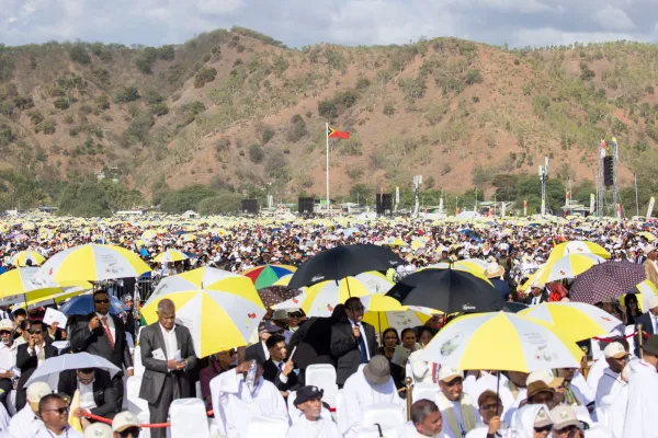 Gužve tijekom mise u Esplanadi Taci Tolu u Diliju, Timor-Leste, utorak, 10. rujna 2024. Zasluge: Daniel Ibáñez/CNA