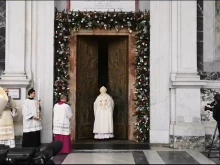 American Cardinal James Harvey opens the Holy Door at the Basilica of St. Paul Outside the Walls on Jan. 5, 2025, completing the opening of all five Holy Doors in Rome for the Catholic Church’s 2025 Jubilee of Hope.