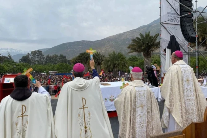 More than 50,000 Chilean youth make pilgrimage to shrine of St. Teresa of the Andes