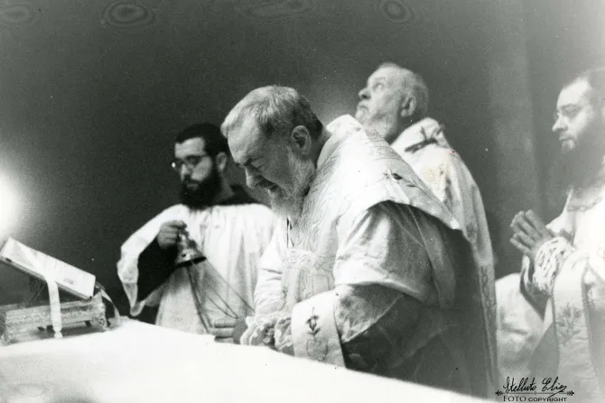 PHOTOS: Foundation releases never-before-seen images of Padre Pio ...