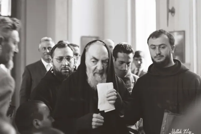 PHOTOS: Foundation releases never-before-seen images of Padre Pio ...