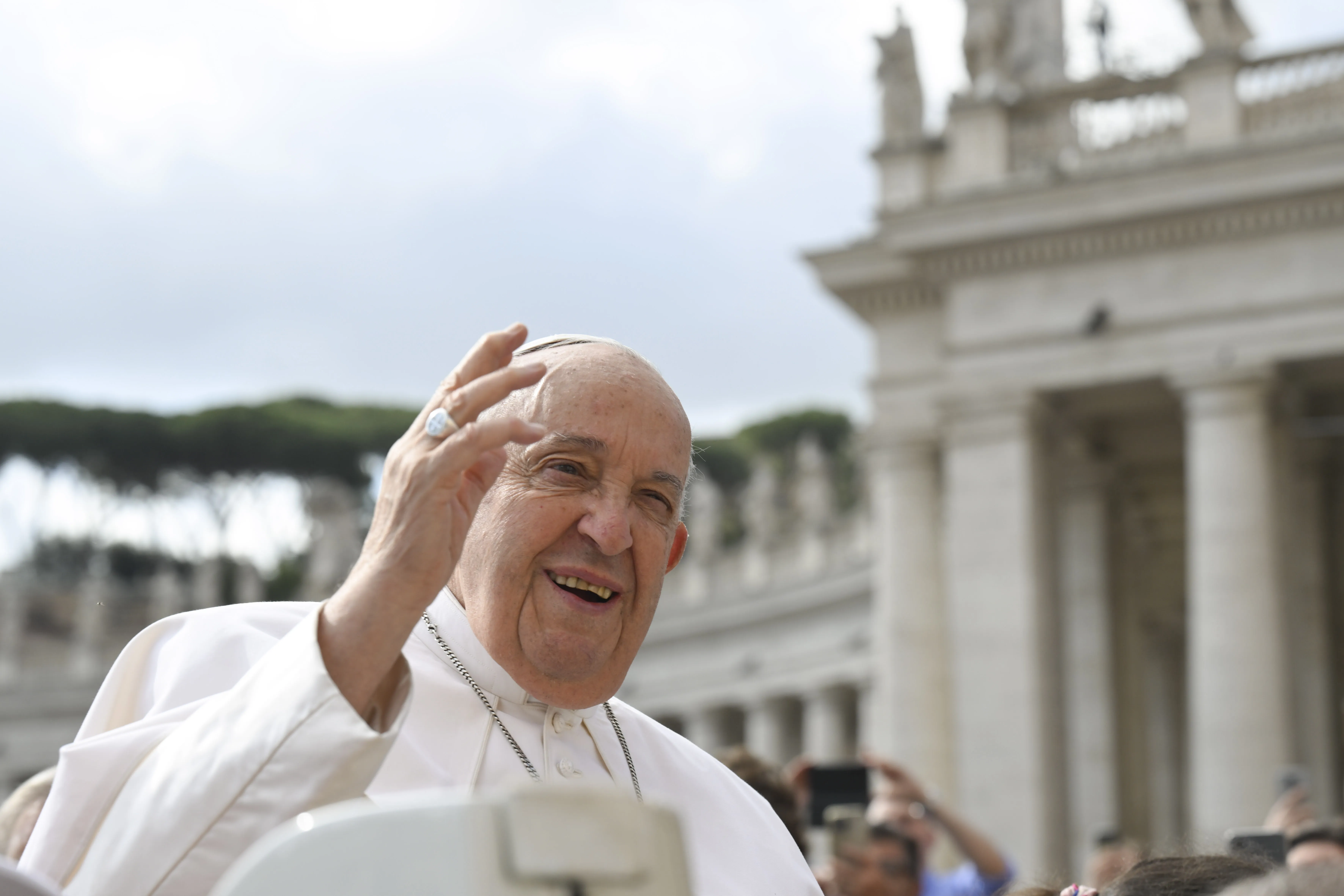 Pope Francis waves to pilgrims gathered in St. Peter’s Square for his Wednesday general audience on May 22, 2024, at the Vatican.?w=200&h=150