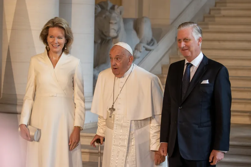 PHOTOS: Pope Francis meets king and queen of Belgium at Laeken Castle