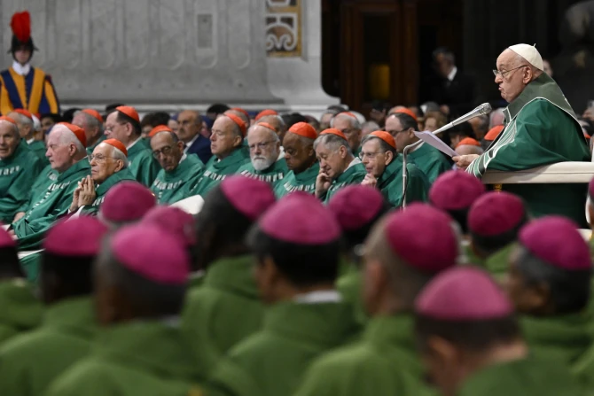 Pope Francis synod closing Mass