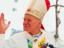 In 1984, Pope John Paul II met in Rome with 300,000 young people from all over the world in a meeting that laid the foundations for today’s World Youth Day.