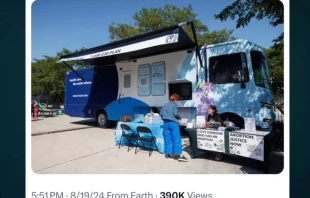 Planned Parenthood mobile van parked outside the Democratic National Convention offering free abortions and vasectomies. Credit: Screenshot / X Account of NYPost last visited on Aug. 22, 2024