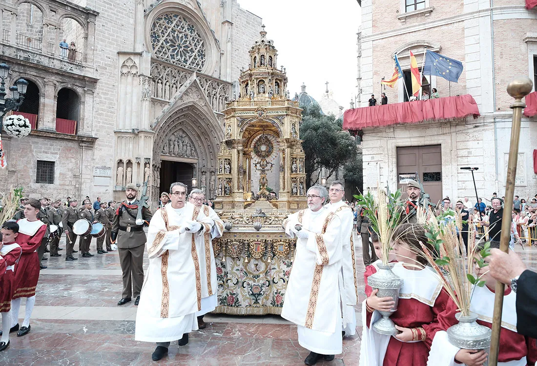 There are 159 sculptures adorning the monstrance used in the annual Corpus Christi procession in Valencia, Spain, including biblical scenes from the Old Testament up to the Good Shepherd and the risen Christ. The apostles and doctors of the Church adorn the host and Eucharistic miracles are depicted. Saints particularly devoted to the Eucharist are part of the multitude of adorers, as is Pope Pius X, known as the "pope of the Eucharist" since he encouraged frequent reception of the sacrament and lowered the age for first Communion. June 2, 2024.?w=200&h=150