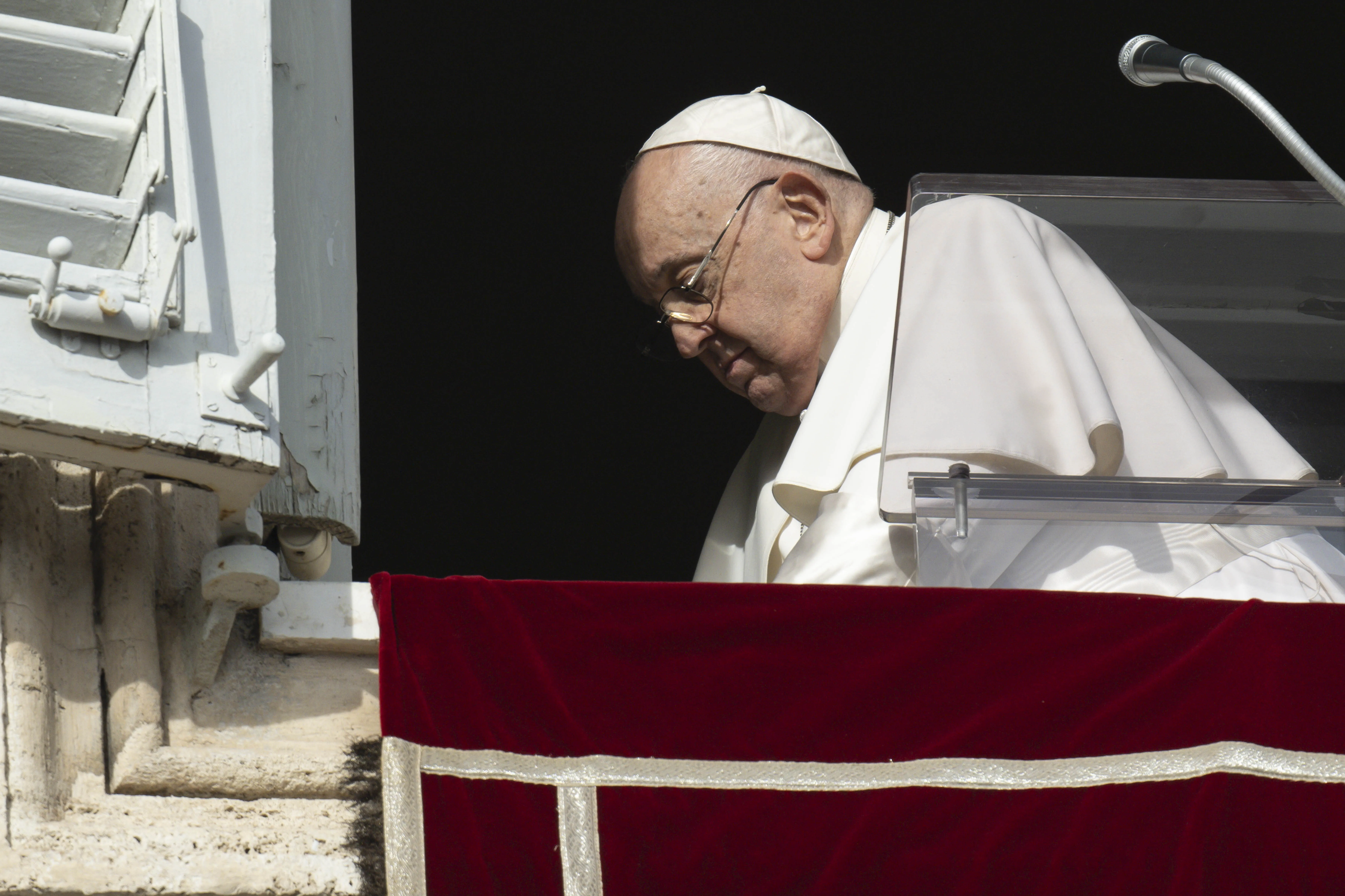 Pope Francis appears in the window of the Apostolic Palace to give his Sunday Angelus address on Jan. 14, 2024.?w=200&h=150