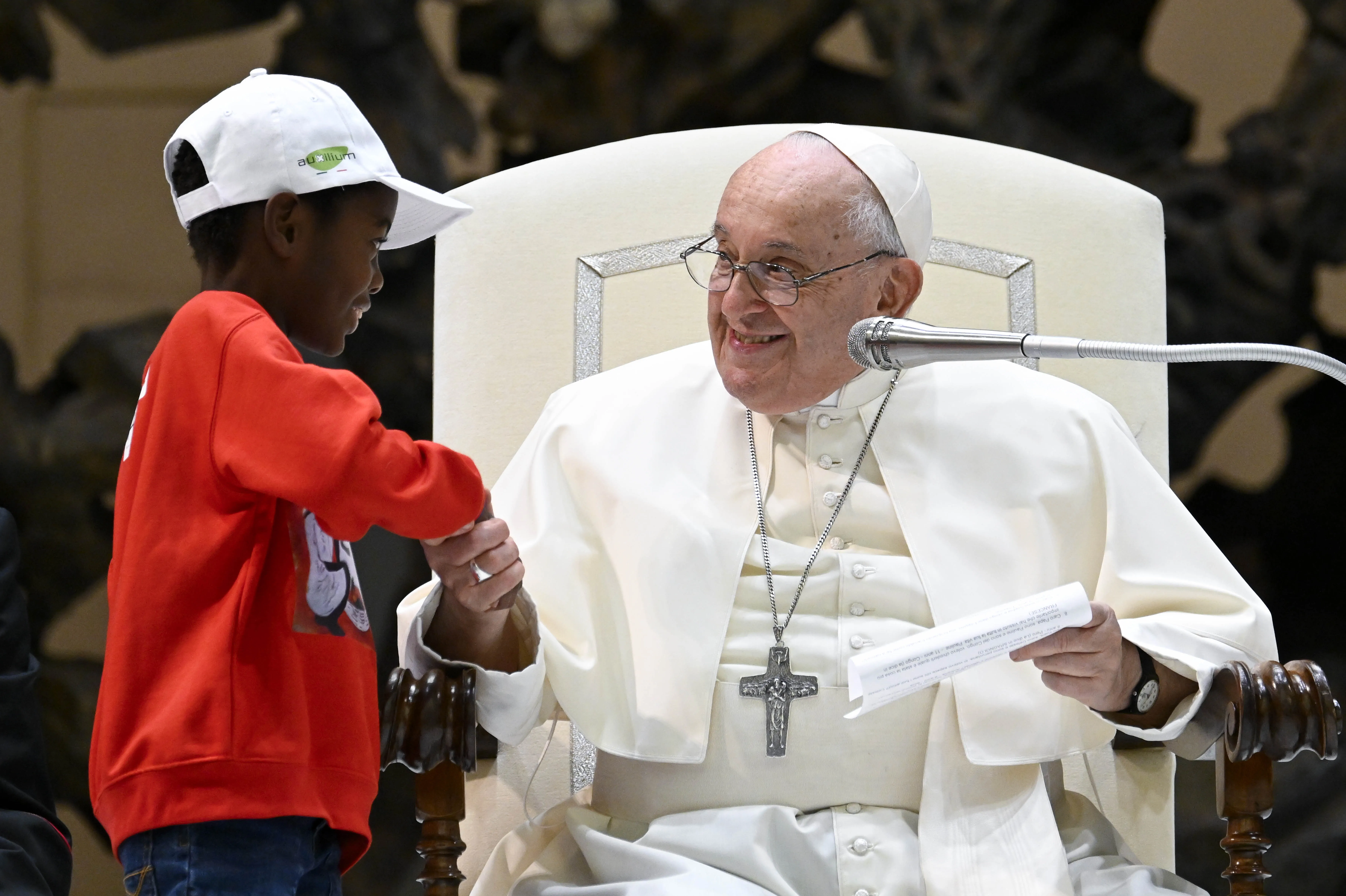 In special meeting, Pope Francis talks peace, war, climate with kids from around the world