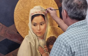 Kazakh artist Dosbol Kasymov works on the icon “Mother of the Great Steppe” in advance of Pope Francis’ Sept. 13-15 trip to Kazakhstan. Alexey Gotovsky/CNA