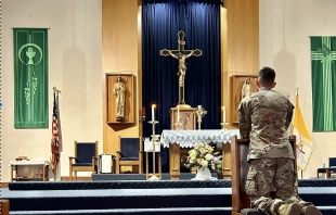 Team Saint Paul schedules frequent adoration for soldiers at Fort Campbell, Kentucky. Credit: Team Saint Paul