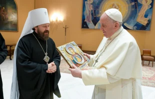 Metropolitan Hilarion Alfeyev meets with Pope Francis at the Vatican, Dec. 22, 2021. Vatican Media.