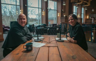 Father Dave Pivonka, TOR, and Noelle Mering speak at Franciscan University of Steubenville on the new series “In Focus: Confronting the Woke World.” Credit: JW Beatovich/Franciscan University