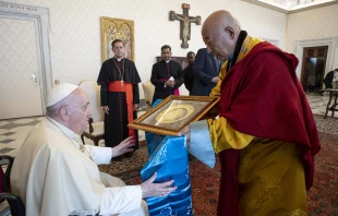 Pope Francis met with an interreligious delegation including leaders of Buddhism in Mongolia on May 28, 2022 Vatican Media