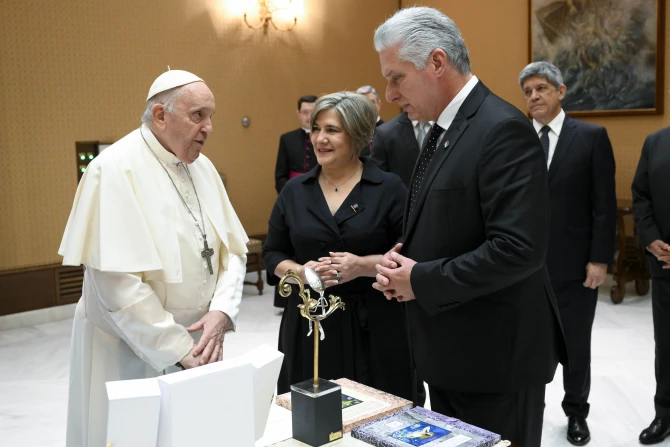 Miguel Díaz-Canel Lis Cuesta Pedraza Pope Francis