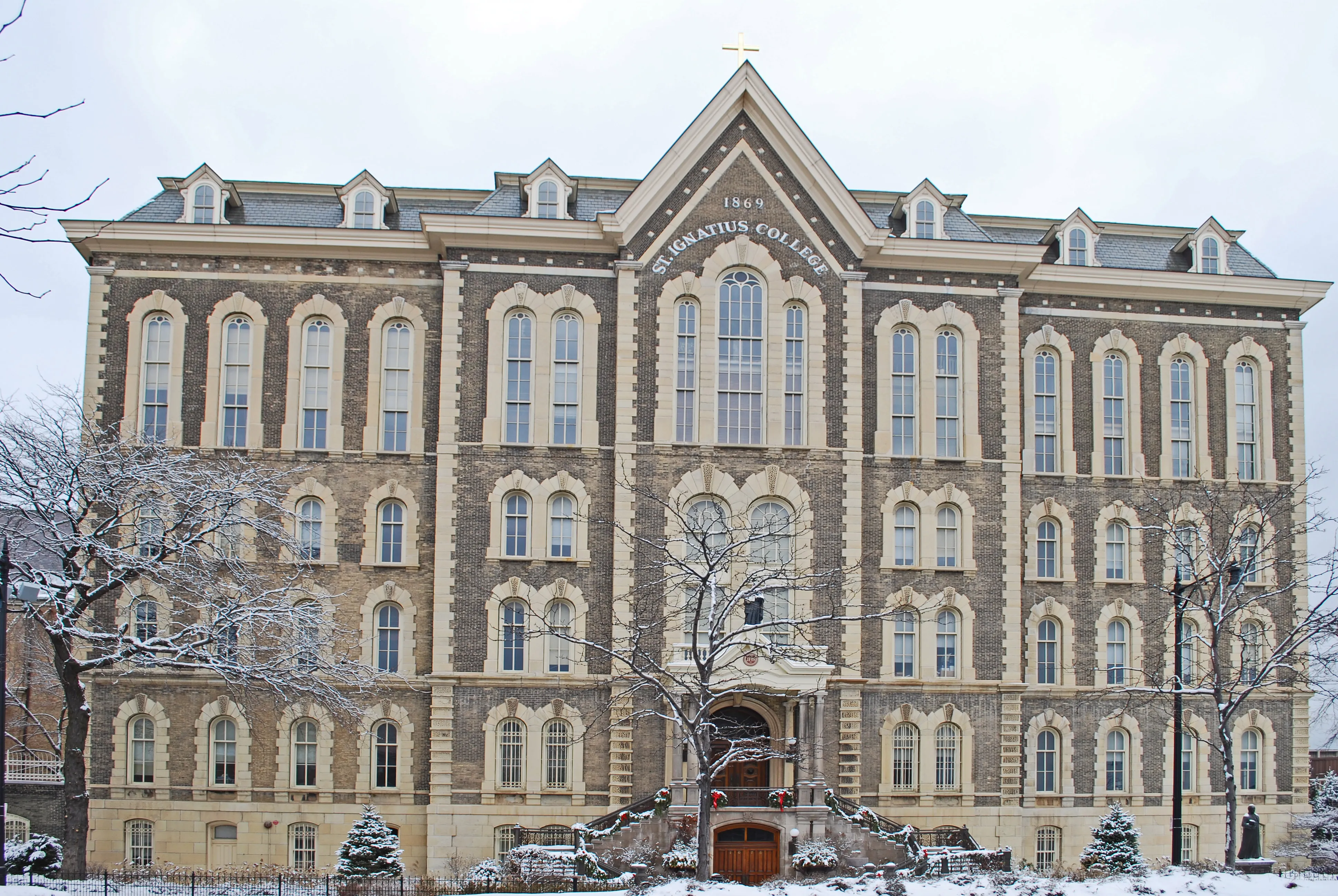 St. Ignatius College Prep is located in the Near West Side neighborhood of Chicago.?w=200&h=150