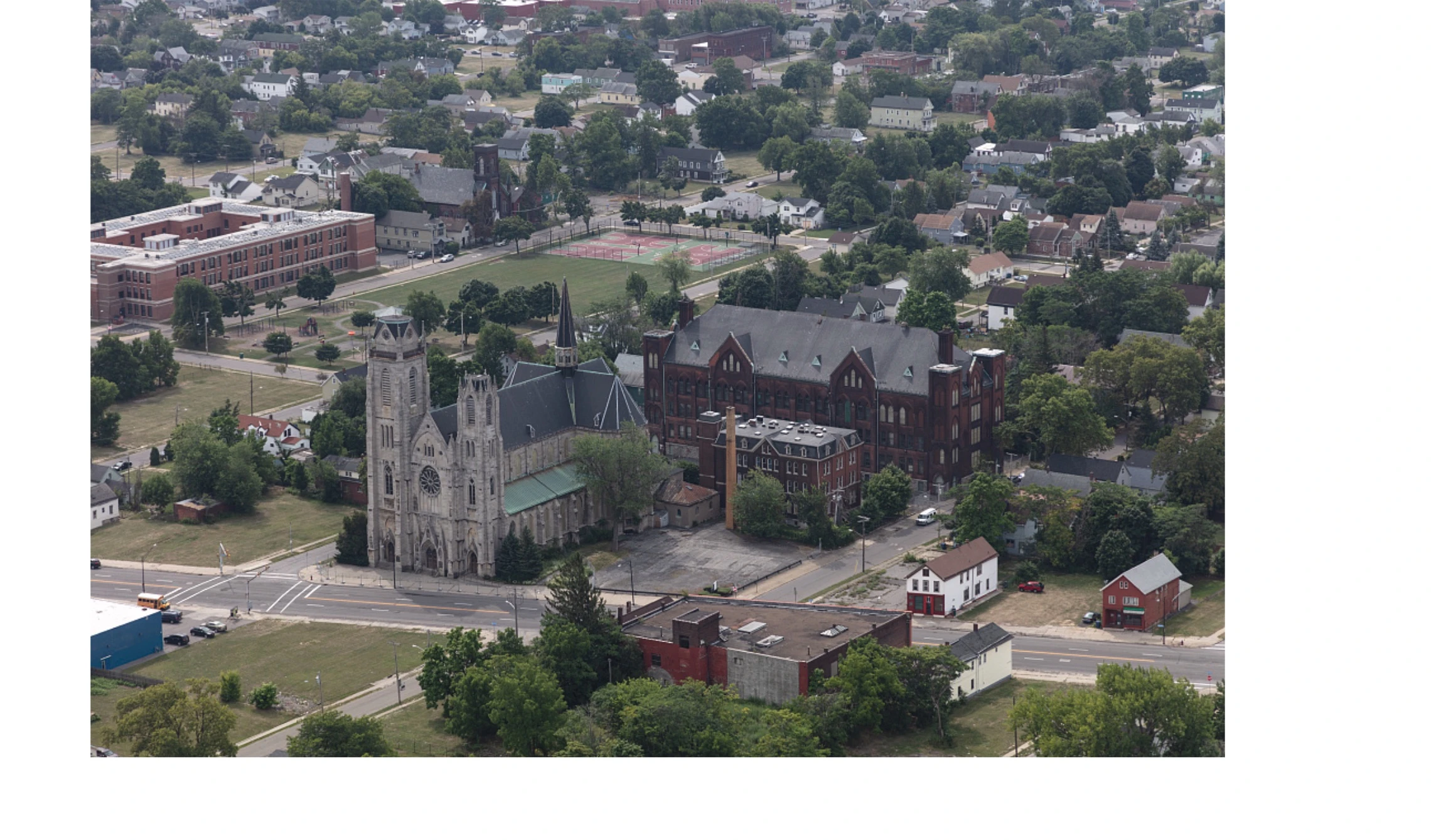 Aerial view of Buffalo, New York, with a focus on St. Ann's Roman Catholic Church (left).?w=200&h=150