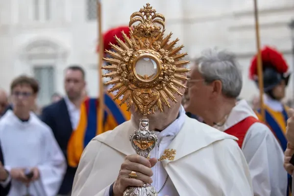The Eucharist is held in a monstrance by Cardinal Gianfranco Ravasi during a Eucharistic procession in honor of the protomartyrs of Rome on June 27, 2024, at the Vatican. Credit: Daniel Ibáñez/ EWTN News