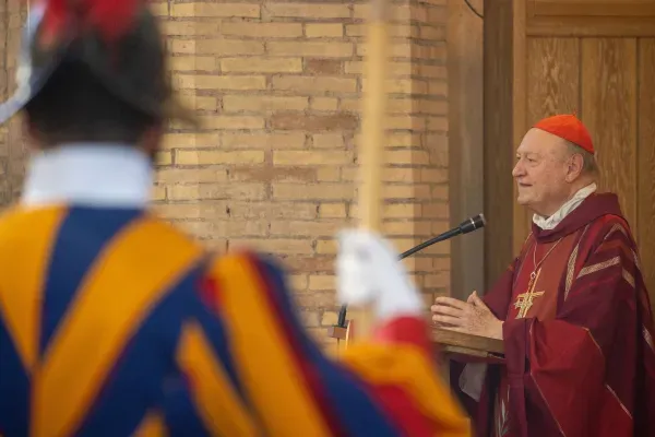 Kardinal Gianfranco Ravasi predvodi misu u čast svetih rimskih prvomučenika 27. lipnja 2024. u crkvi Gospe od Milosti na Teutonskom groblju u Rimu.  Zasluge: Daniel Ibáñez/EWTN News