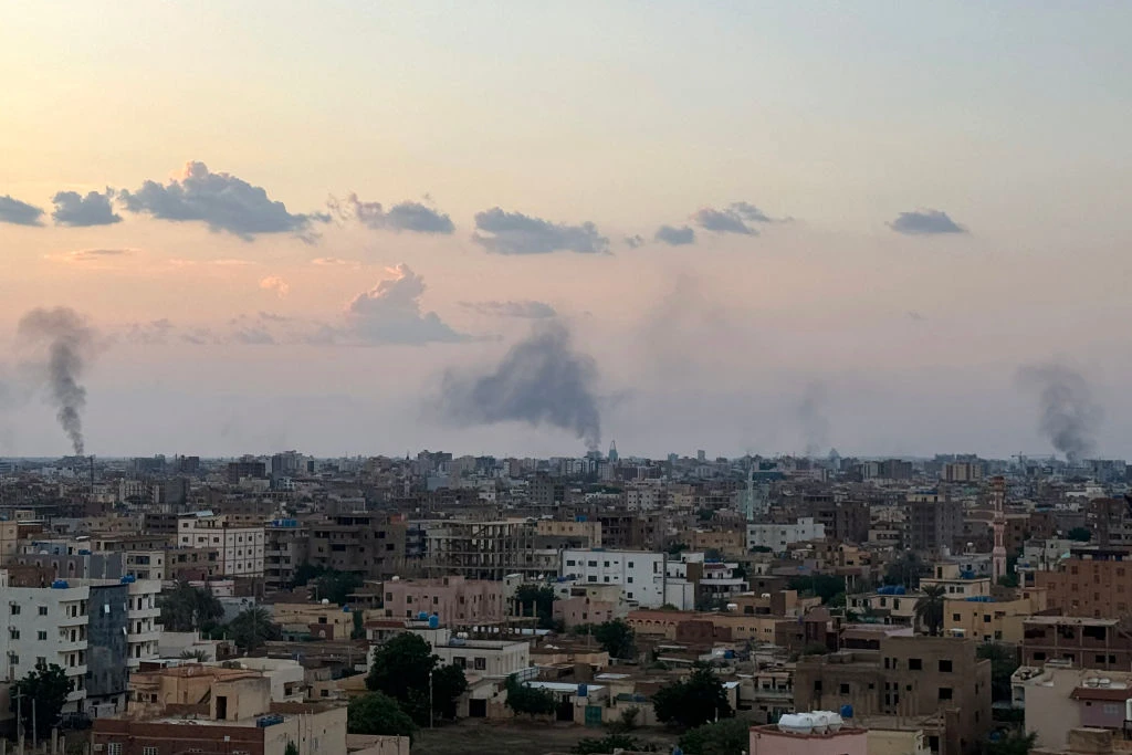 Smoke billows during air strikes in central Khartoum as the Sudanese army attacks positions held by the paramilitary Rapid Support Forces (RSF) throughout the Sudanese capital on Oct. 12, 2024.?w=200&h=150