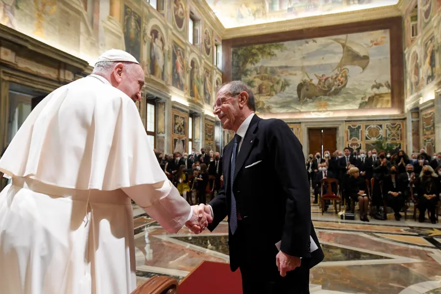 Pope Francis meets members of the Italian League for the Fight against Cancer at the Vatican’s Clementine Hall, March 4, 2022.?w=200&h=150