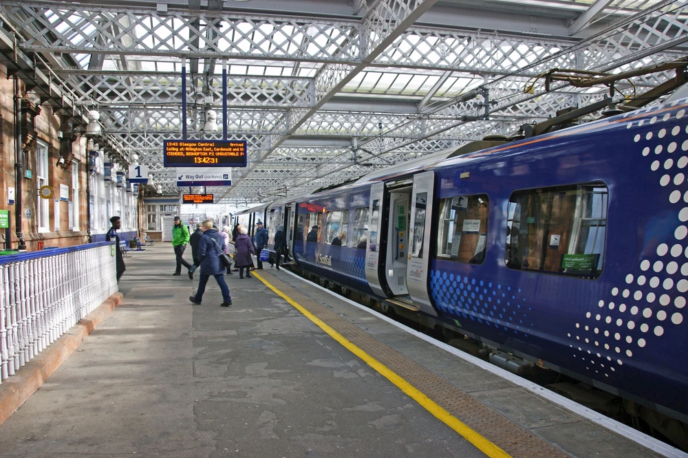 Gilmour Street train station in Paisley, Scotland.?w=200&h=150