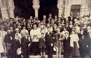 Jack Traynor (next to child on first row) as a pilgrim to Lourdes in 1925, two years after his healing. Credit: Catholic Bishops' Conference of England and Wales