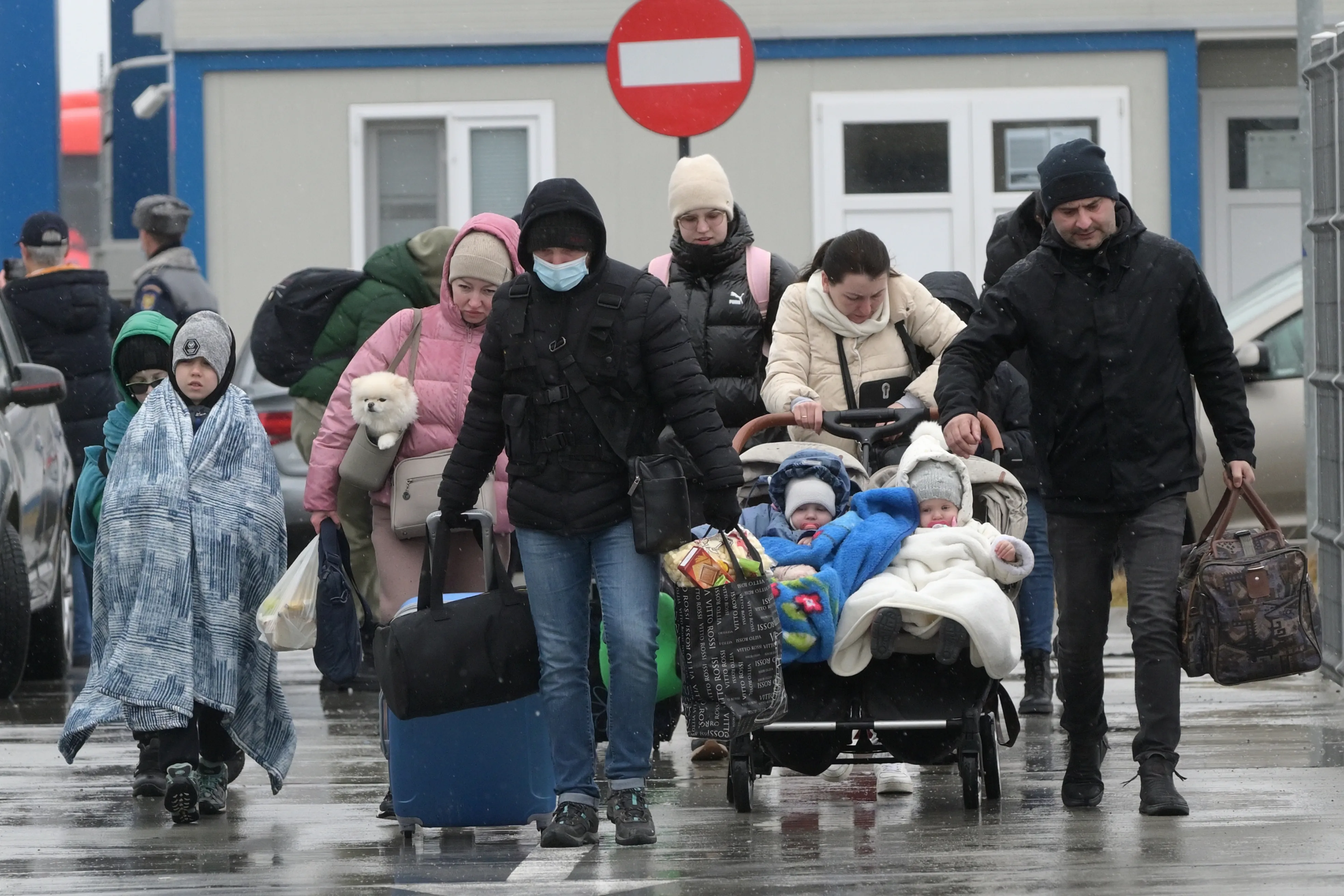 Украинские беженцы последние новости. Беженцы с Украины в Германии 2022. Молдова беженцы Украины. Украинские беженцы в Беларуси. Беженки с Украины в Белоруссию.