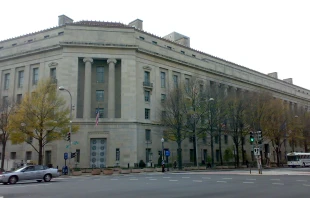 U.S. Department of Justice headquarters building in Washington, D.C. Credit: Bjoertvedt, CC BY-SA 3.0, via Wikimedia