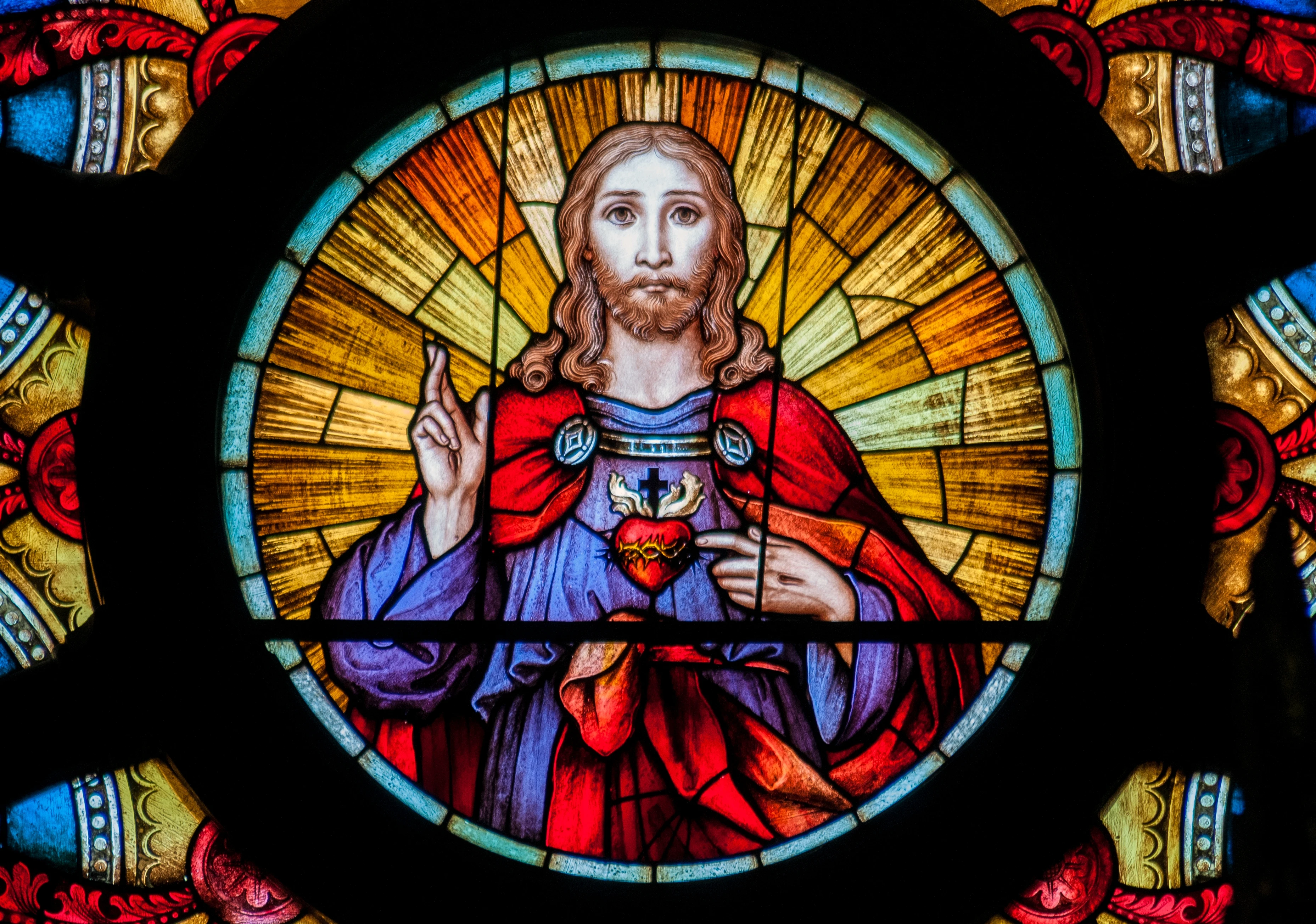 The Sacred Heart is at the center of a rose window in Santa Ifigênia Church, São Paulo, Brazil.?w=200&h=150