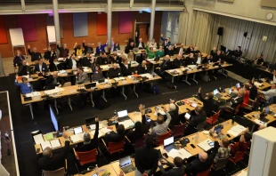 Members of the German Synodal Committee meet for their third session at the Wilhelm-Kempf-Haus in Wiesbaden-Naurod, Dec. 13, 2024. Credit: Deutsche Bischofskonferenz/Ewelina Sowa