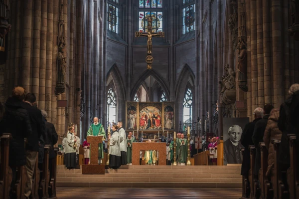 Cardinal Kurt Koch, prefect of the Vatican’s Dicastery for Promoting Christian Unity, presides over the beatification Mass for Father Max Josef Metzger at Freiburg Cathedral on Nov. 17, 2024. Metzger was a Catholic priest executed by the Nazi regime in 1944 for his peace activism and ecumenical work. Credit: Photo courtesy of the Archdiocese of Freiburg, Germany