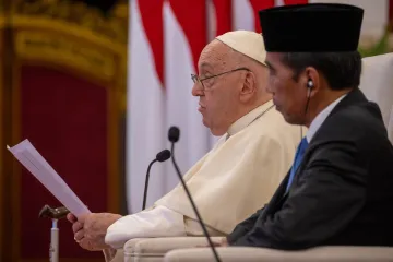 Pope Francis speaking next to Indonesian President Joko Widodo at the meeting with the authorities, civil society and the diplomatic corps at the Presidential Palace Hall in Jakarta on Sep 4, 2024. PFAO